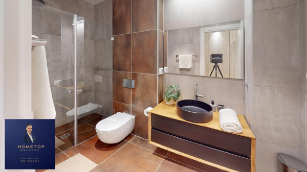 לואי פסטר, יפו העתיקה