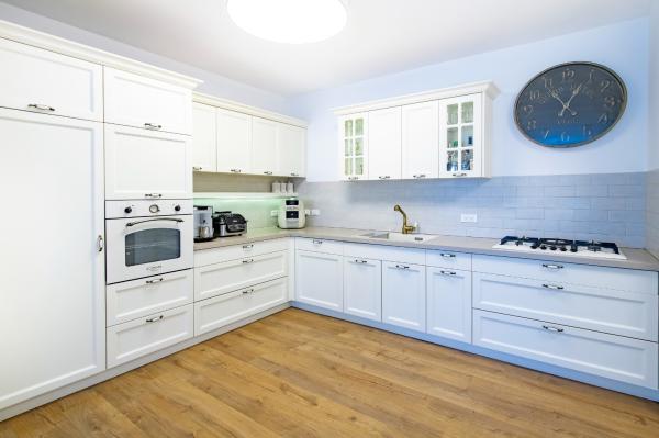 דובדבן 12, פסגת אונו