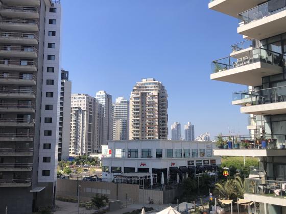 דודו דותן 12, עיר ימים