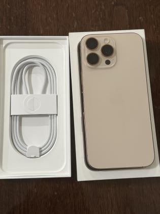 Apple iPhone 16 Pro Max