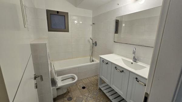 האמהות 22, סביוני נצר סירני