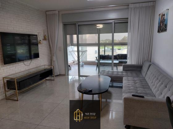 לביא אריק, קרית האמנים