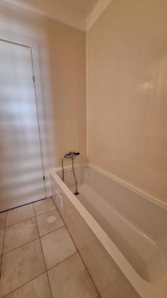 עמק יזרעאל 1, אגמים