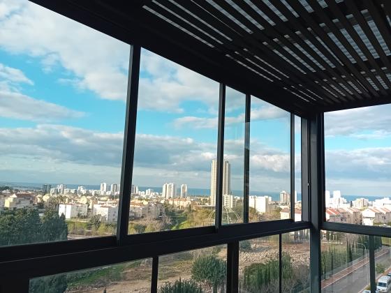 החרוב 3, רמת בגין