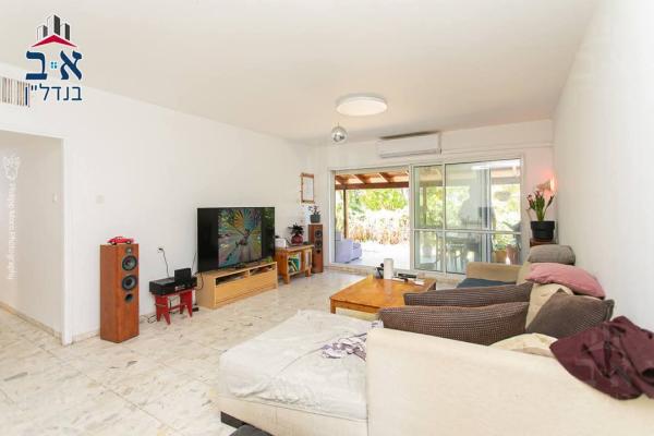 אביגדור המאירי 9, רמת שאול