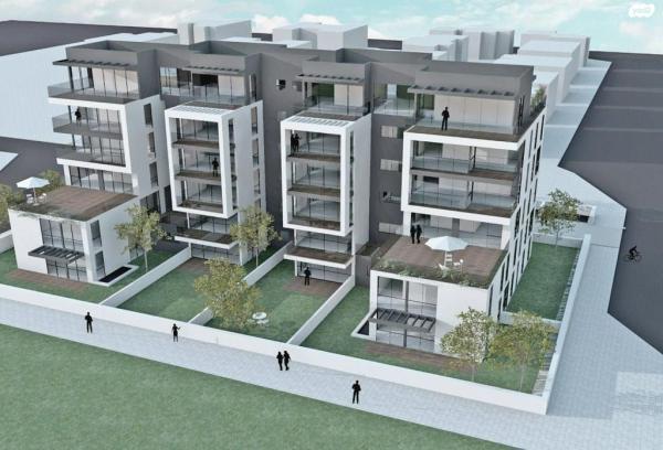 דן שומרון, הירוקה המרכזית