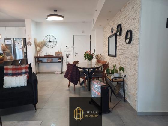 חיים לסקוב 3, נאות שמיר