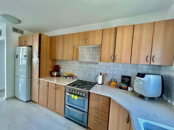 שלון 21, סביוני דניה