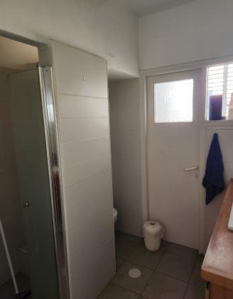 עין גנים 49, עין גנים