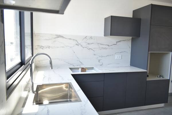 מסריק 12, צפון מערב