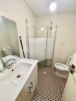 בשכונת נחלאות