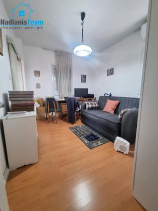 סמילנסקי 76, רצועת המלונות