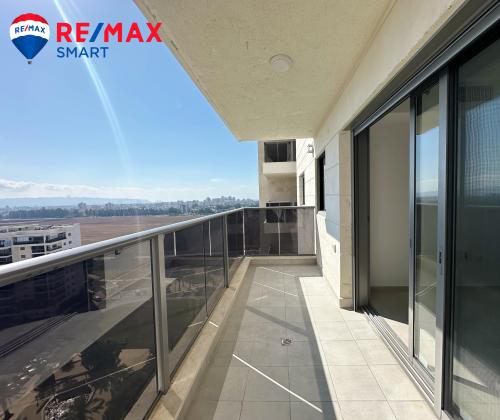 יצחק שמיר, גבעת הרקפות