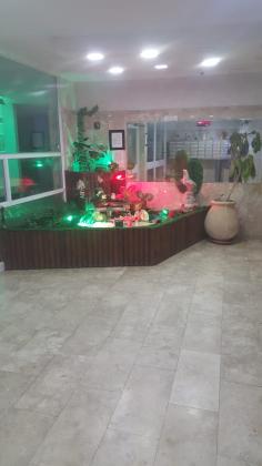 חיים הזז 8, שכונה ב