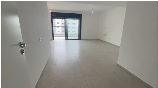 השולמית 16, אור ים