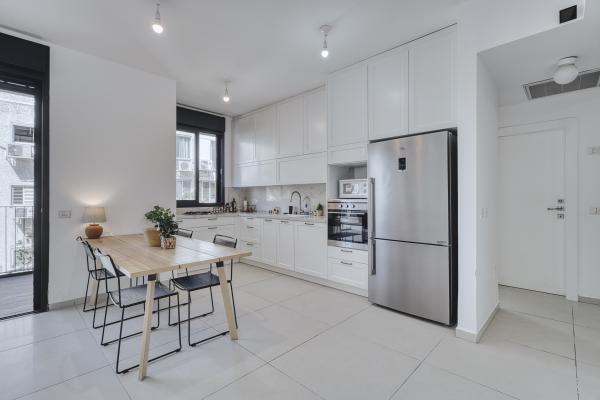 קליי 18, הצפון החדש סביבת כיכר המדינה