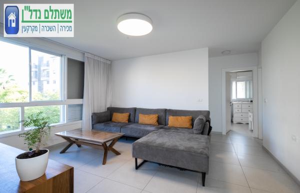 דון יוסף הנשיא, מרכז