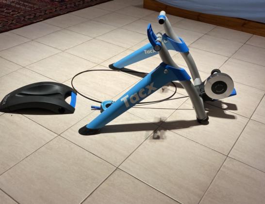 טריינר לאופניים במצב מעולה