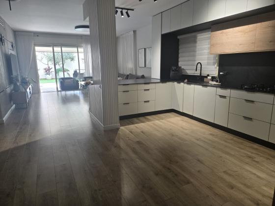 אלכסנדר פן 23, תל ברוך צפון