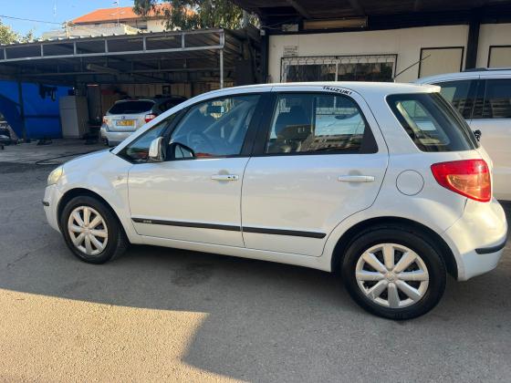 סוזוקי SX4 (2010)