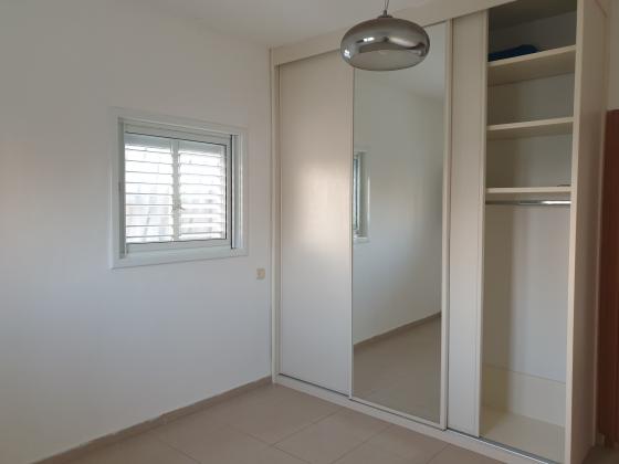 גבעתי 27, דרום מערב