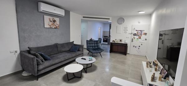 רביקוביץ דליה 16, קרית האמנים