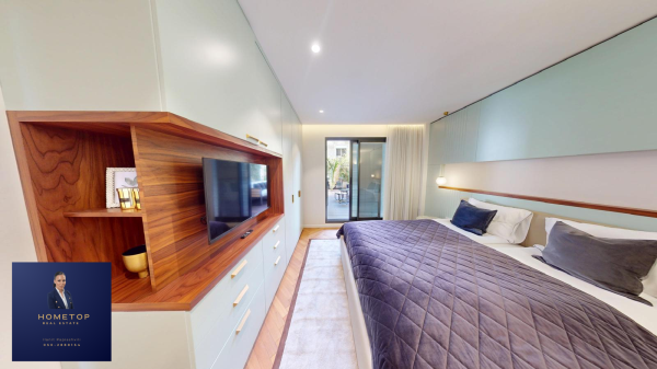 לואי פסטר, יפו העתיקה