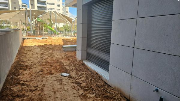 דן שומרון, הירוקה המרכזית