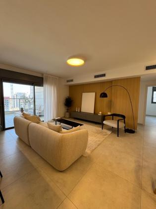 בשכונת צומת סביון