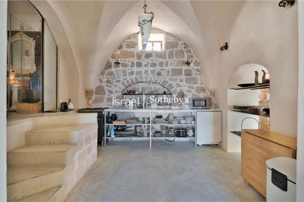 נתיב המזלות 16, יפו העתיקה