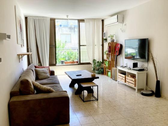 יהודה הלוי 25, מרכז