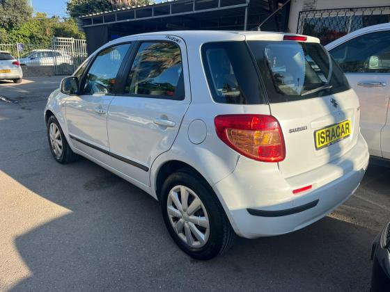 סוזוקי SX4 (2010)