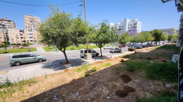 ז'בוטינסקי 6, נווה זית