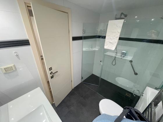 דוד המלך 14, טלביה