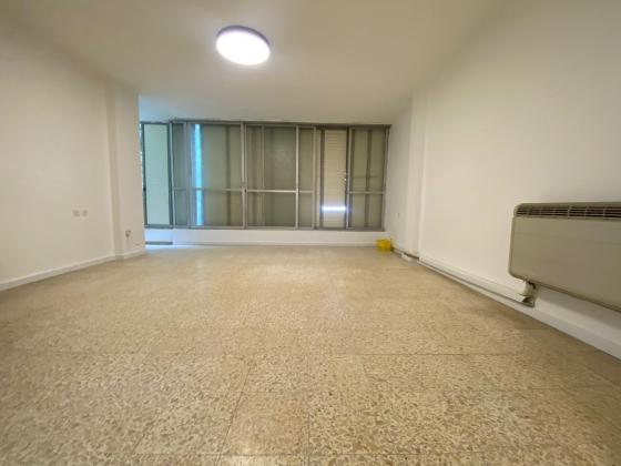 גורדון 4 (בורוכוב)