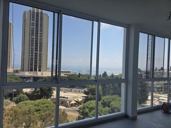 בשכונת מרכז הכרמל