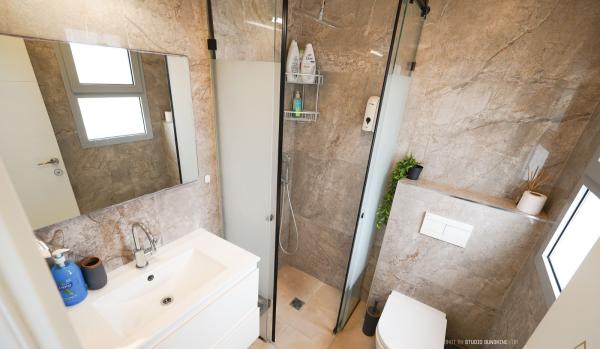 ז'בוטינסקי 34, מרכז העיר