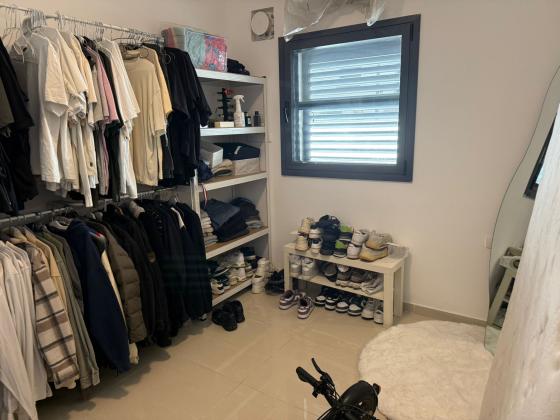 בשכונת החרוזים