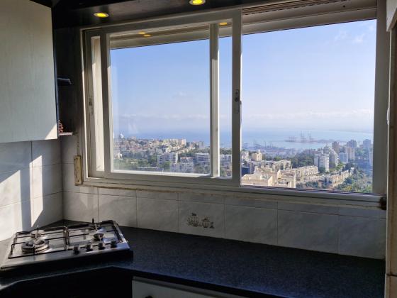 הפרחים 3, רוממה החדשה