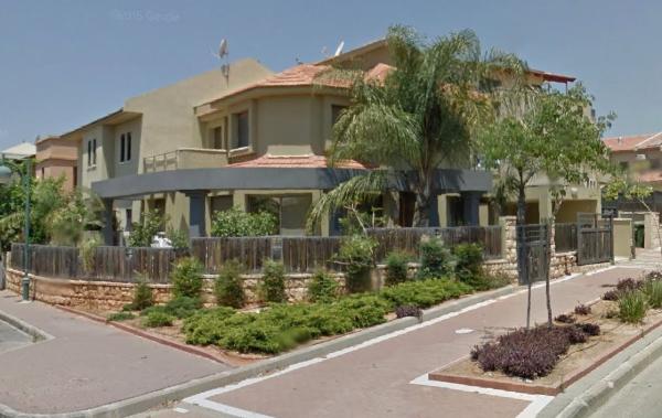 נחל בשור 64, שיכון א'