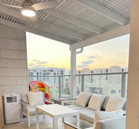 הלוטם 5, הפרחים