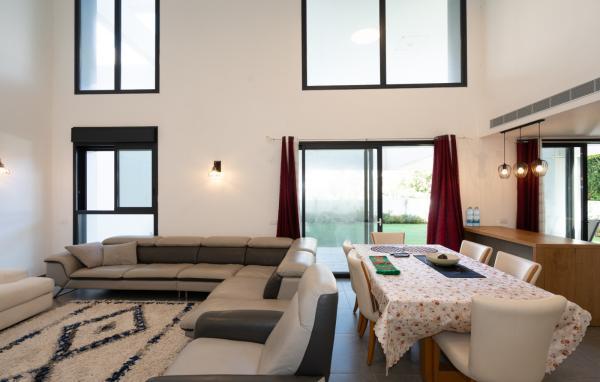 שלום רוזנפלד 3, גליל ים החדשה