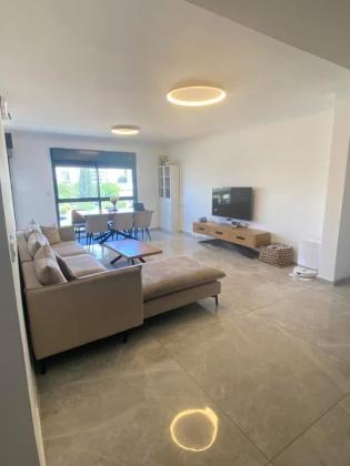 דרך דגניה 59, קרית השרון