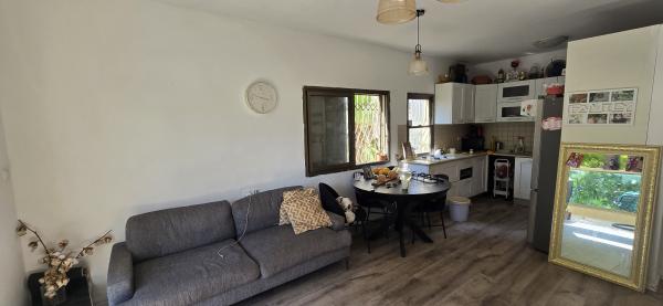 מינץ 21, אחדות