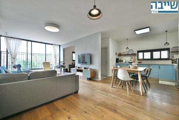 גלזר אליהו, מרכז העיר