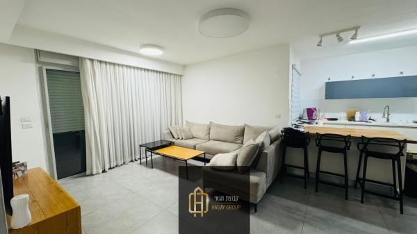 לביא אריק 6, קרית האמנים