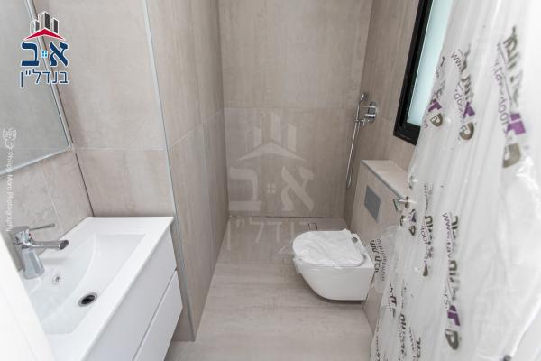 התור, כרמל ותיק