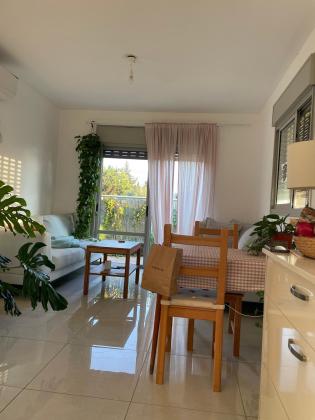 בשכונת יעקב