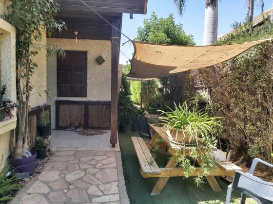 אירוס הנגב 54, נווה נוי