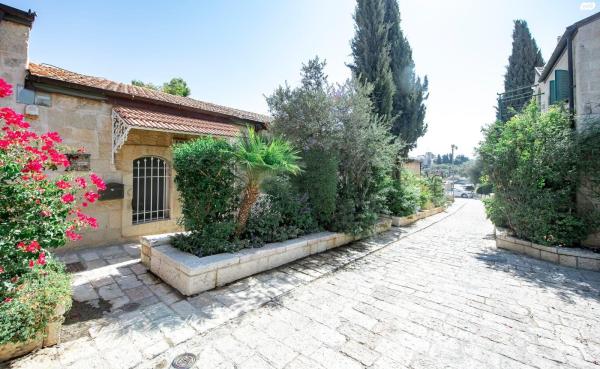 טורא 8, ימין משה